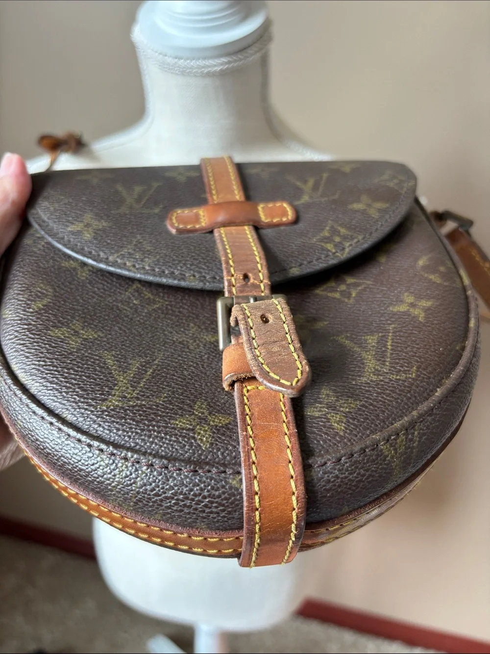 Louis Vuitton Chantilly